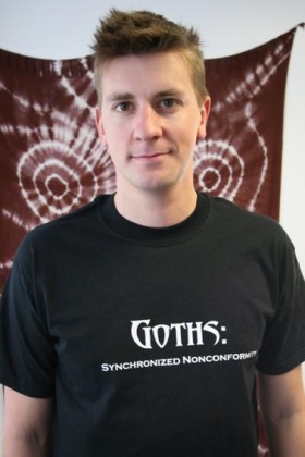 Gothic clothing