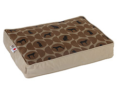 Outdoor Pet Bed in Wegman Polka Dog Cork