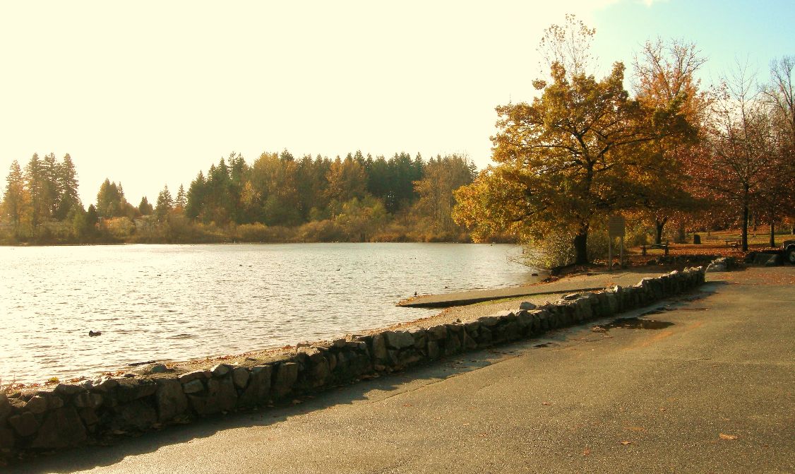 Mill Lake in autumn colors
