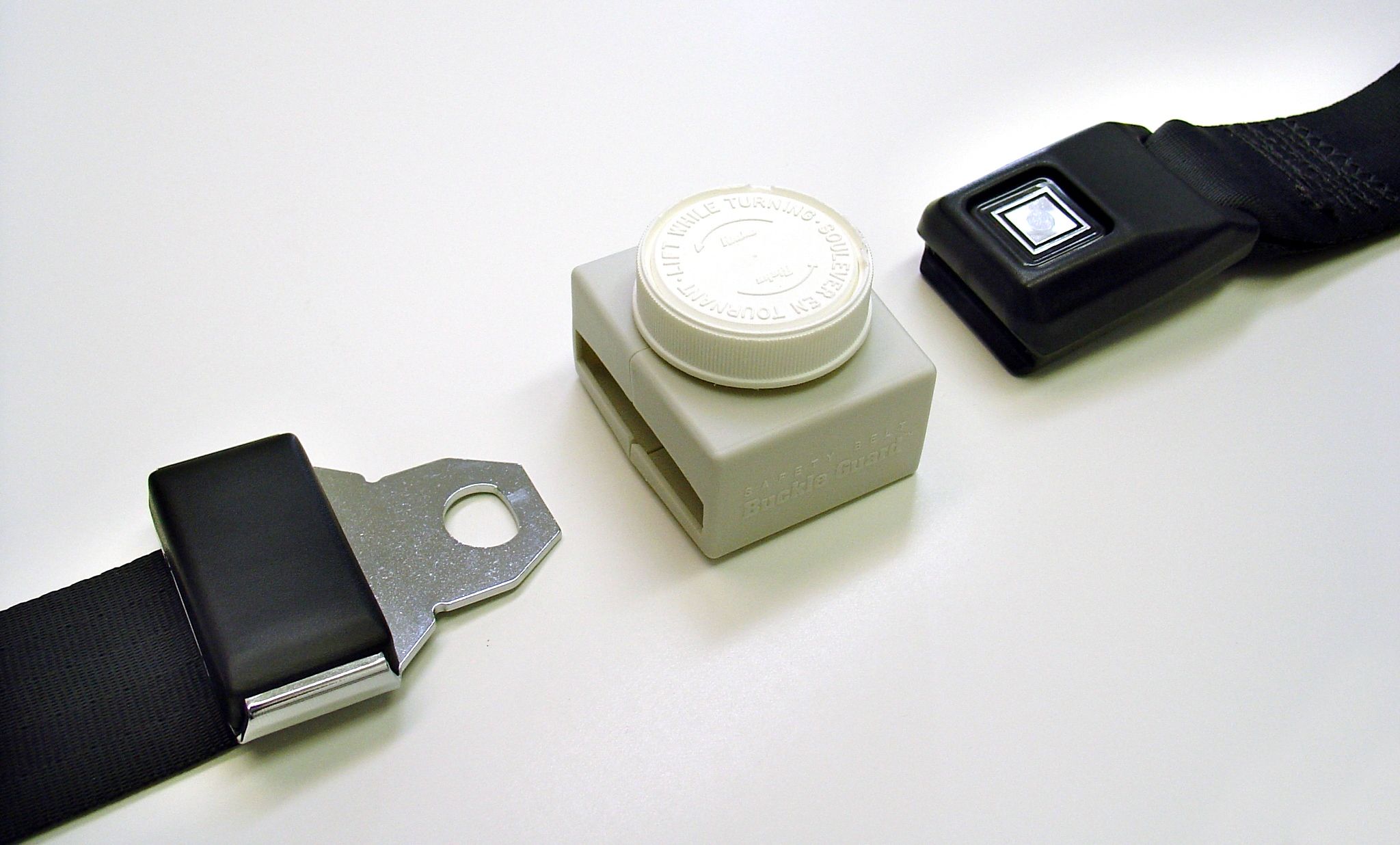 seat belt buckle lock